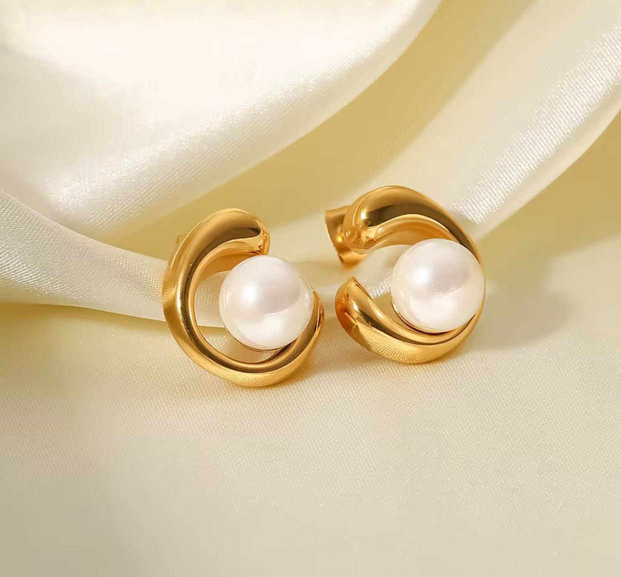 Pendientes Orbital Pearl – Acero Quirúrgico 316L - KIKABOX