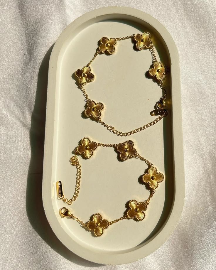 Brazalete Golden Clover Luxe - 316L - KIKABOX